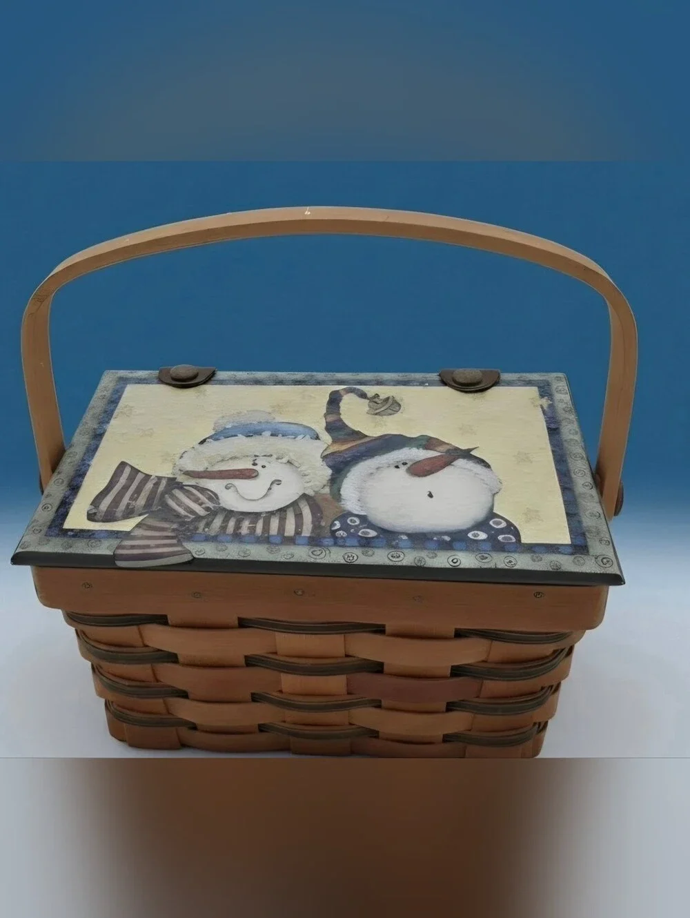 Vintage Christmas Holiday Snowmen Wicker Basket w/Hinged Lid &Handle
